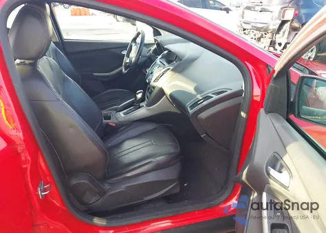 2013 Ford Focus Se z USA, uszkodzony, nr VIN 1FADP3F2XDL336921